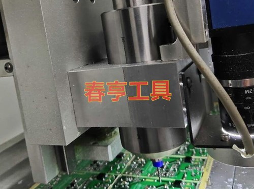 分板機(jī)主軸.jpg 分板機(jī)主軸.jpg