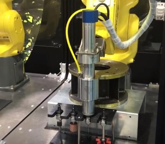 自動換刀電主軸.jpg 自動換刀電主軸.jpg