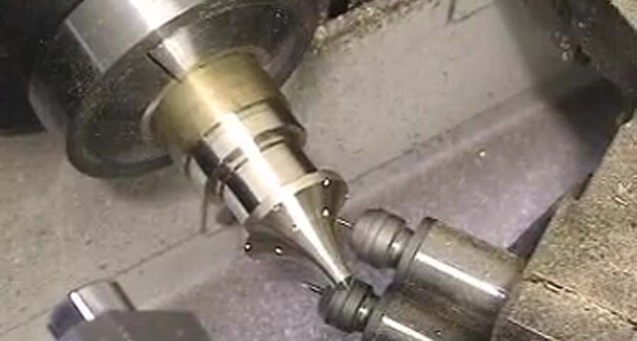 走心機鉆斜孔.jpg 走心機鉆斜孔.jpg