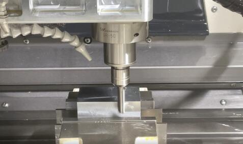 鋁合金銑削電主軸.jpg 鋁合金銑削電主軸.jpg