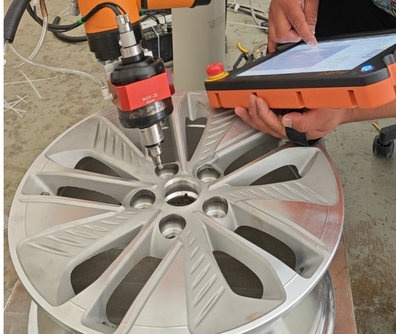 新能源汽車輪轂去毛刺.png 新能源汽車輪轂去毛刺.png