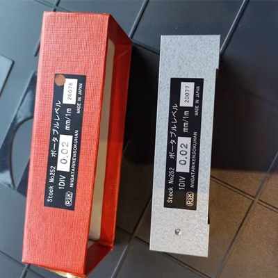 252-02半導體設備水平儀.jpg 252-02半導體設備水平儀.jpg