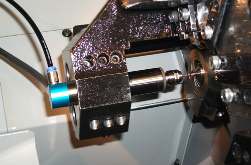 走心機側面<a href='/zouxinjigaopinx.htm' class='keys' title='點擊查看關于高頻銑的相關信息' target='_blank'>高頻銑</a>.png