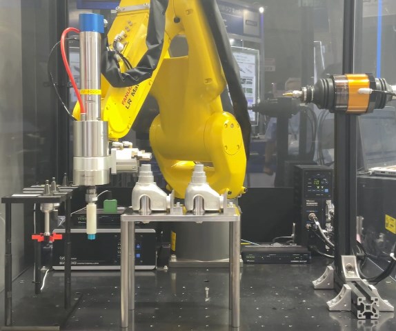 機械臂末端自動換刀主軸.jpg