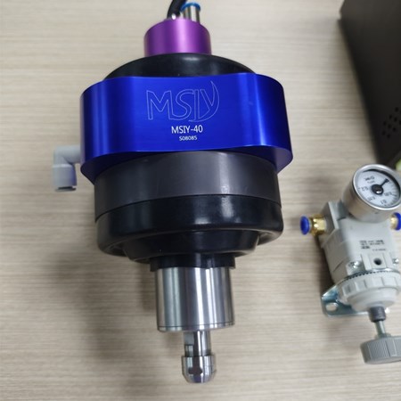 機(jī)械臂末端浮動(dòng)去毛刺主軸.jpg 機(jī)械臂末端浮動(dòng)去毛刺主軸.jpg