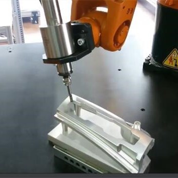 4萬轉(zhuǎn)電主軸去毛刺.jpg 4萬轉(zhuǎn)電主軸去毛刺.jpg